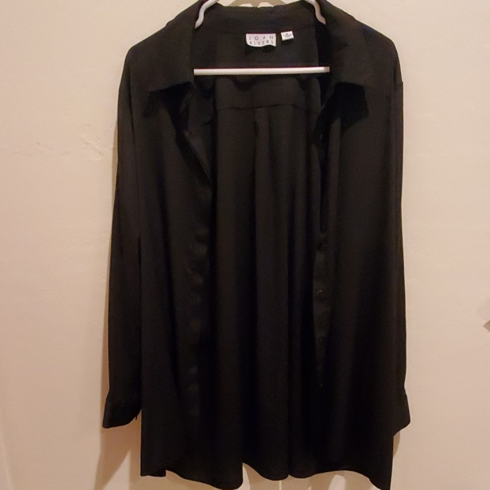 Classy black Joan Rivers Blouse